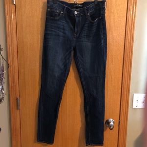 Like new express Mia skinny size 12 jeggings